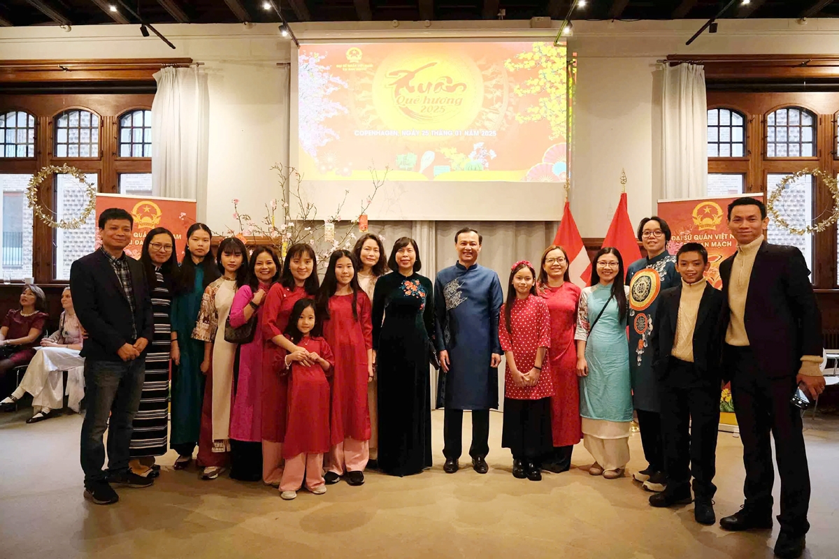 Joyful Homeland Spring for Vietnamese expatriates in Denmark